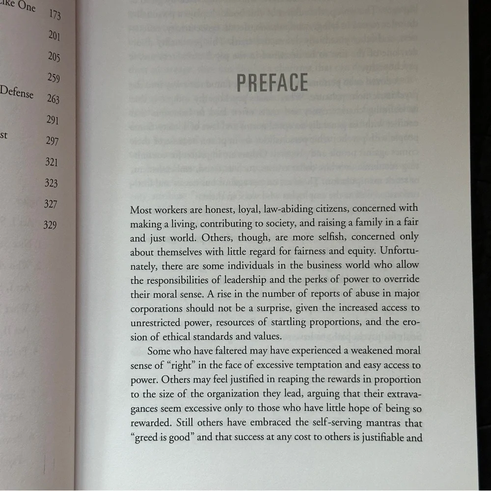 Snakes in Suits by Paul Babiak | Self-Help, Psychology | Paperback Book - Picture 9 of 10